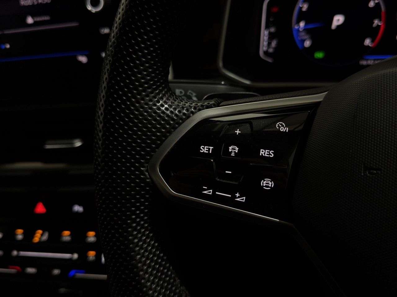 2023 VOLKSWAGEN T-ROC 2023 VOLKSWAGEN T-ROC