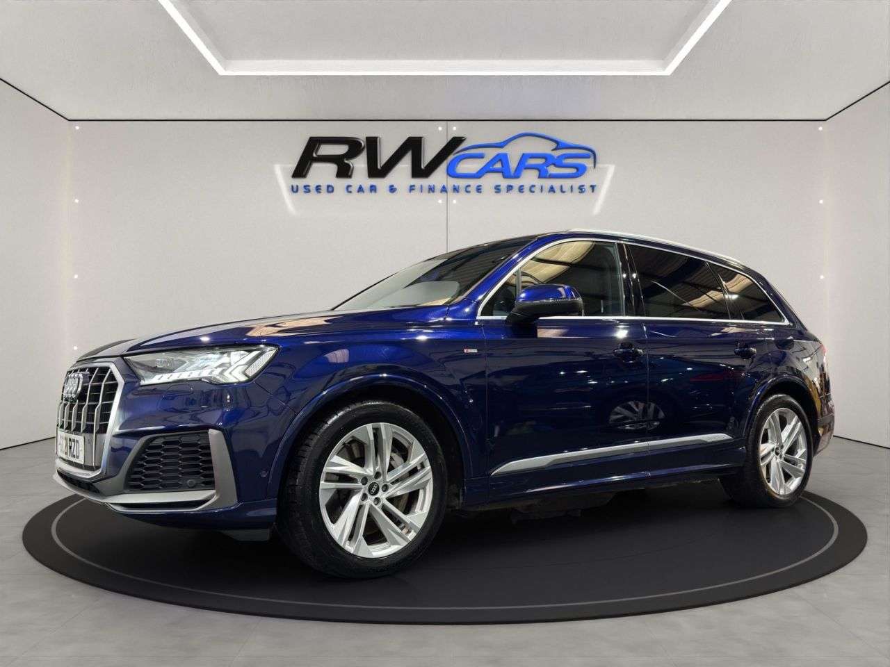 A 2021 AUDI Q7 3.0 TFSIe V6 55 S line SUV 5dr Petrol Plug-in Hybrid Tiptronic quattro Euro A 2021 AUDI Q7 3.0 TFSIe V6 55 S line SUV 5dr Petrol Plug-in Hybrid Tiptronic quattro Euro
