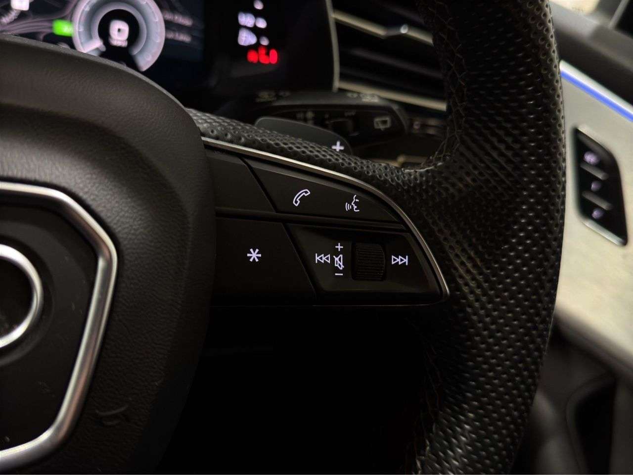 2021 AUDI Q7 2021 AUDI Q7