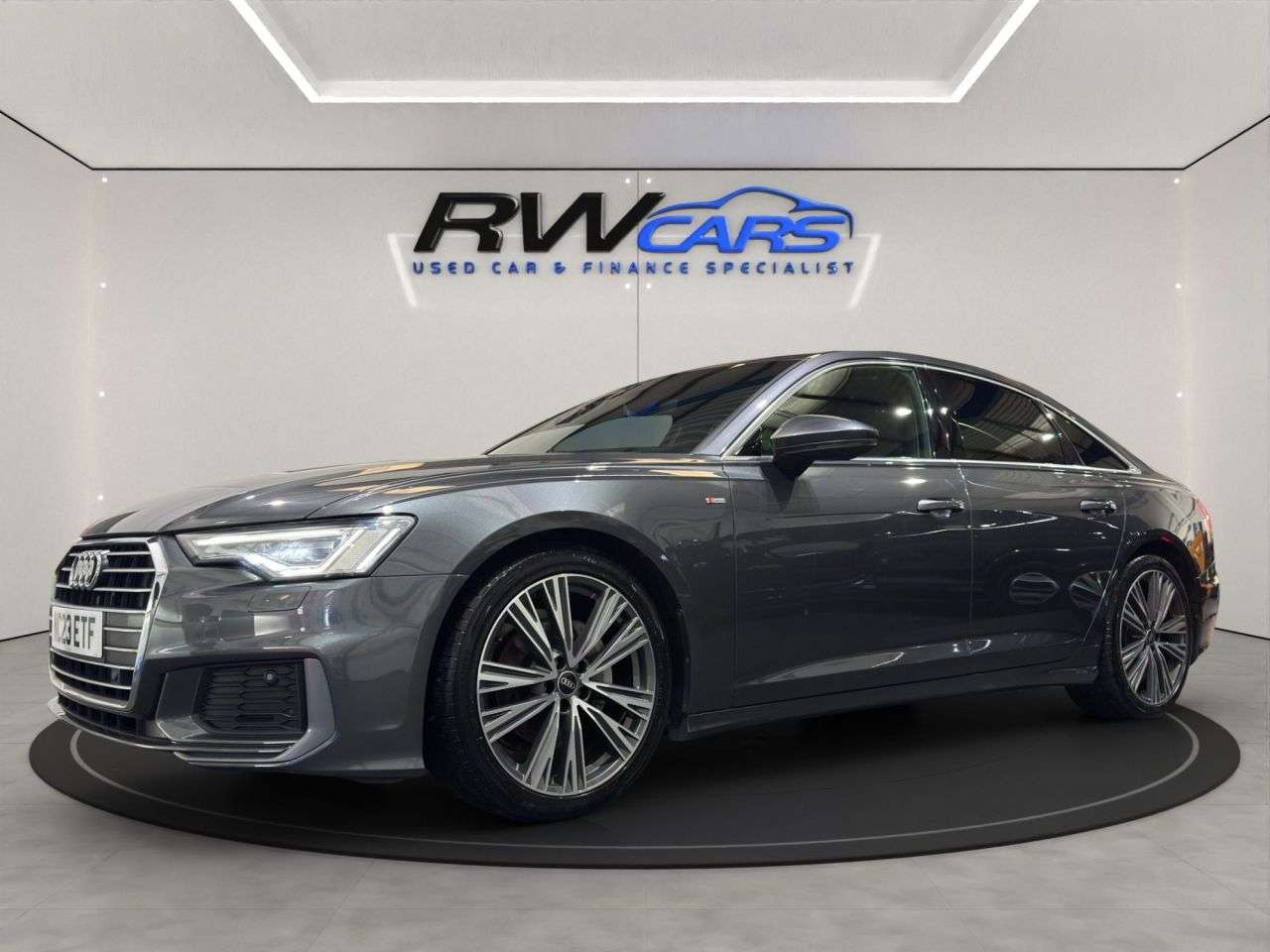 A 2023 AUDI A6 SALOON 2.0 TFSI 40 S line Saloon 4dr Petrol S Tronic Euro 6 (s/s) (204 ps) A 2023 AUDI A6 SALOON 2.0 TFSI 40 S line Saloon 4dr Petrol S Tronic Euro 6 (s/s) (204 ps)