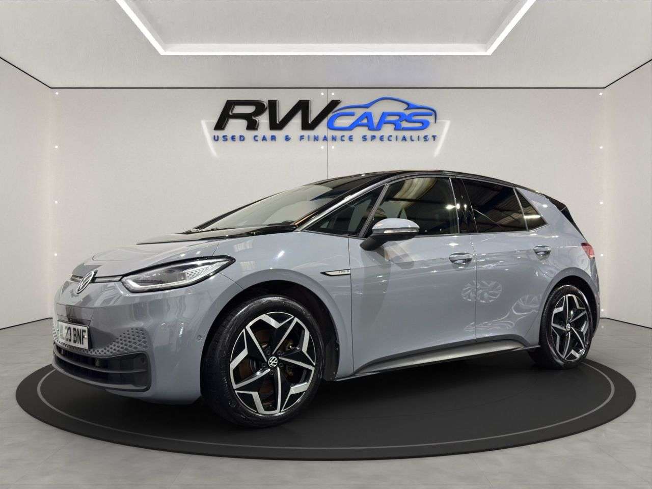 A 2023 VOLKSWAGEN ID.3 Pro S 77kWh Tour Hatchback 5dr Electric Auto (4 Seat) (204 ps) A 2023 VOLKSWAGEN ID.3 Pro S 77kWh Tour Hatchback 5dr Electric Auto (4 Seat) (204 ps)