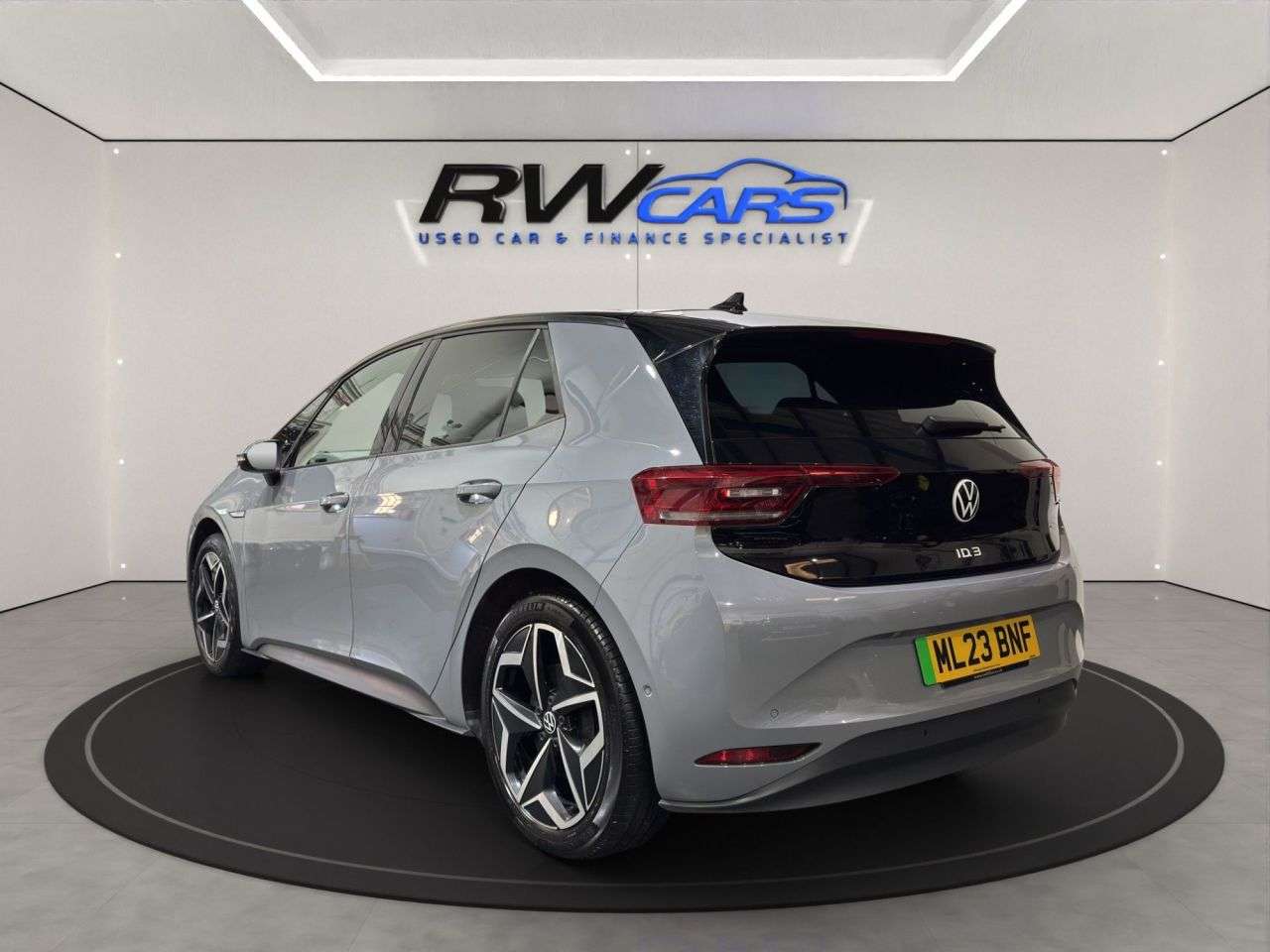 A 2023 VOLKSWAGEN ID.3 Pro S 77kWh Tour Hatchback 5dr Electric Auto (4 Seat) (204 ps) A 2023 VOLKSWAGEN ID.3 Pro S 77kWh Tour Hatchback 5dr Electric Auto (4 Seat) (204 ps)