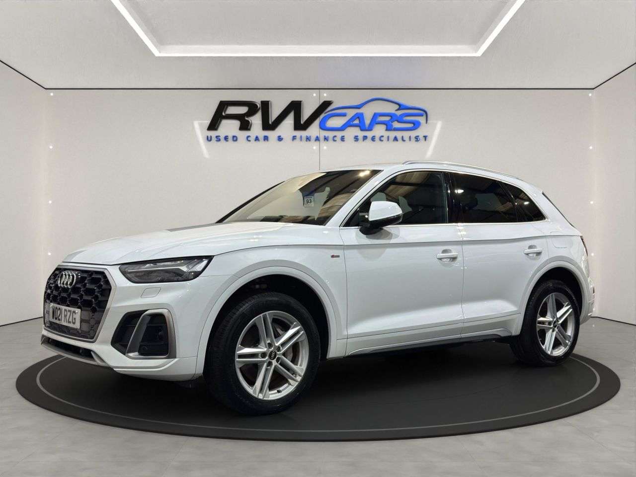 A 2021 AUDI Q5 2.0 TFSIe 50 S line SUV 5dr Petrol Plug-in Hybrid S Tronic quattro Euro 6 ( A 2021 AUDI Q5 2.0 TFSIe 50 S line SUV 5dr Petrol Plug-in Hybrid S Tronic quattro Euro 6 (