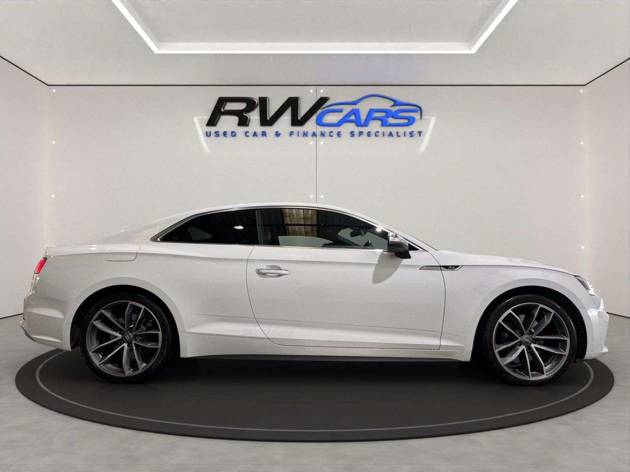 2017 AUDI S5 2017 AUDI S5