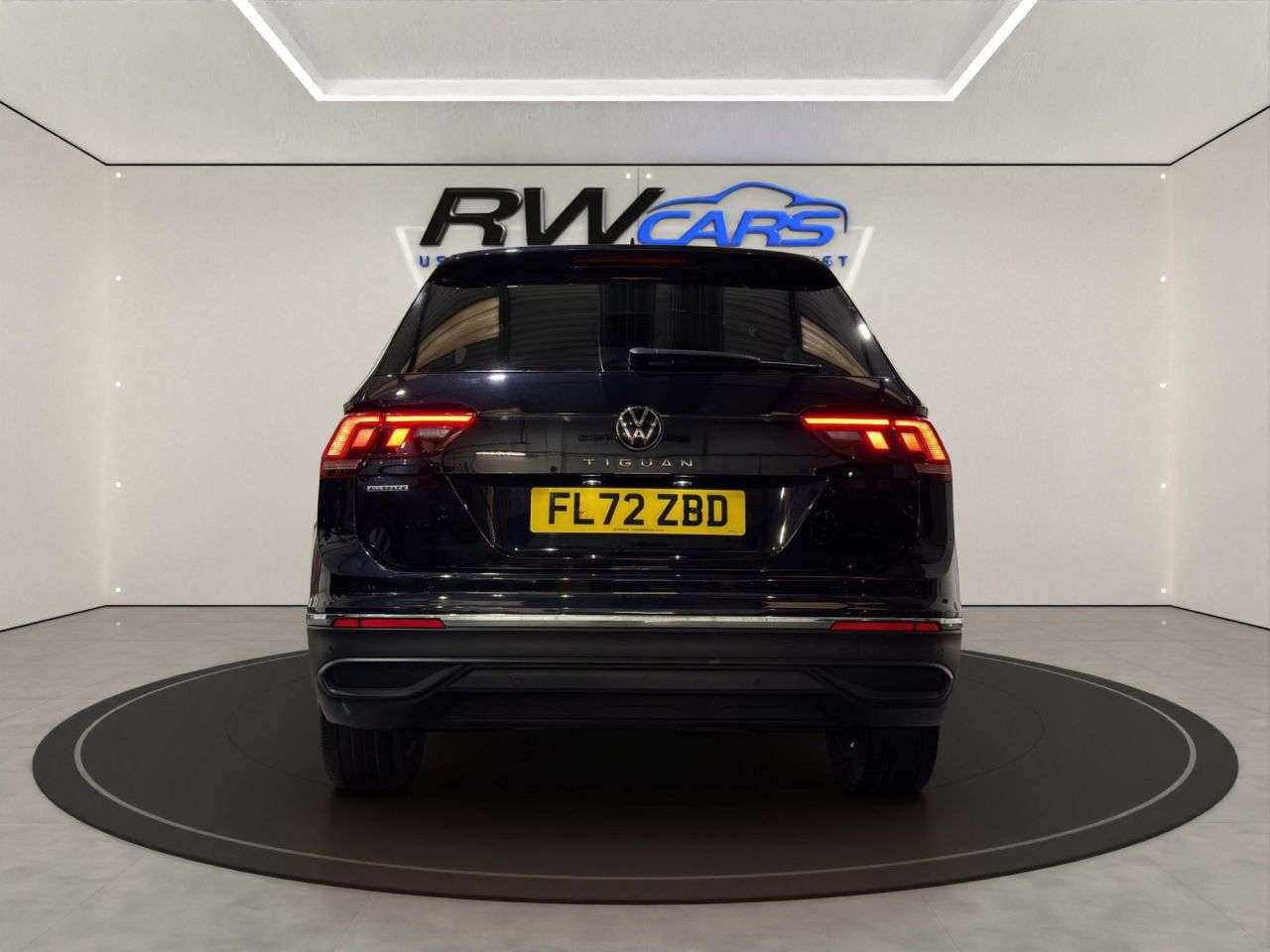 A 2022 VOLKSWAGEN TIGUAN ALLSPACE 1.5 TSI Life SUV 5dr Petrol DSG Euro 6 (s/s) (150 ps) A 2022 VOLKSWAGEN TIGUAN ALLSPACE 1.5 TSI Life SUV 5dr Petrol DSG Euro 6 (s/s) (150 ps)