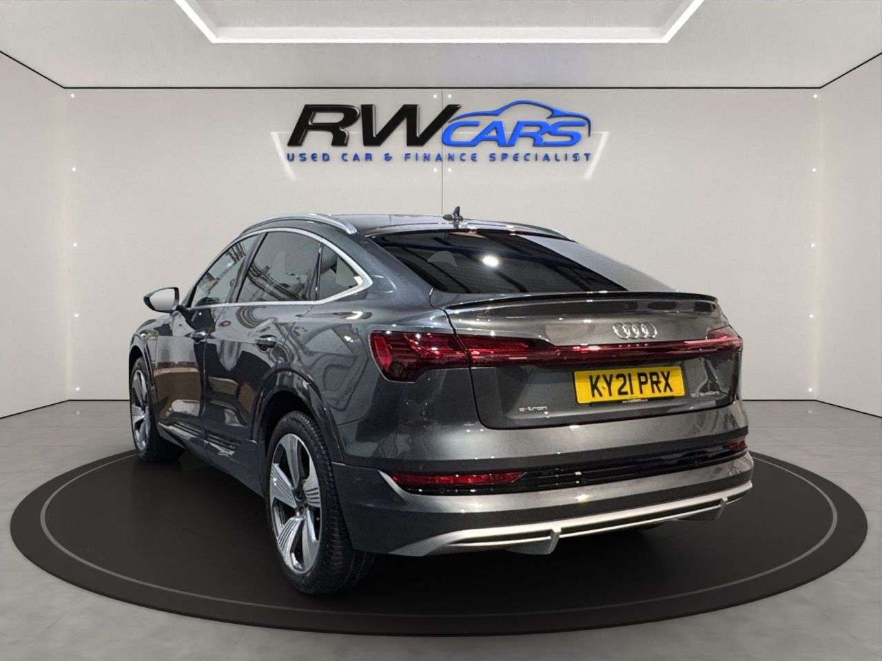 A 2021 AUDI E-TRON 50 S line Sportback 5dr Electric Auto quattro 71.2kWh (313 ps) A 2021 AUDI E-TRON 50 S line Sportback 5dr Electric Auto quattro 71.2kWh (313 ps)