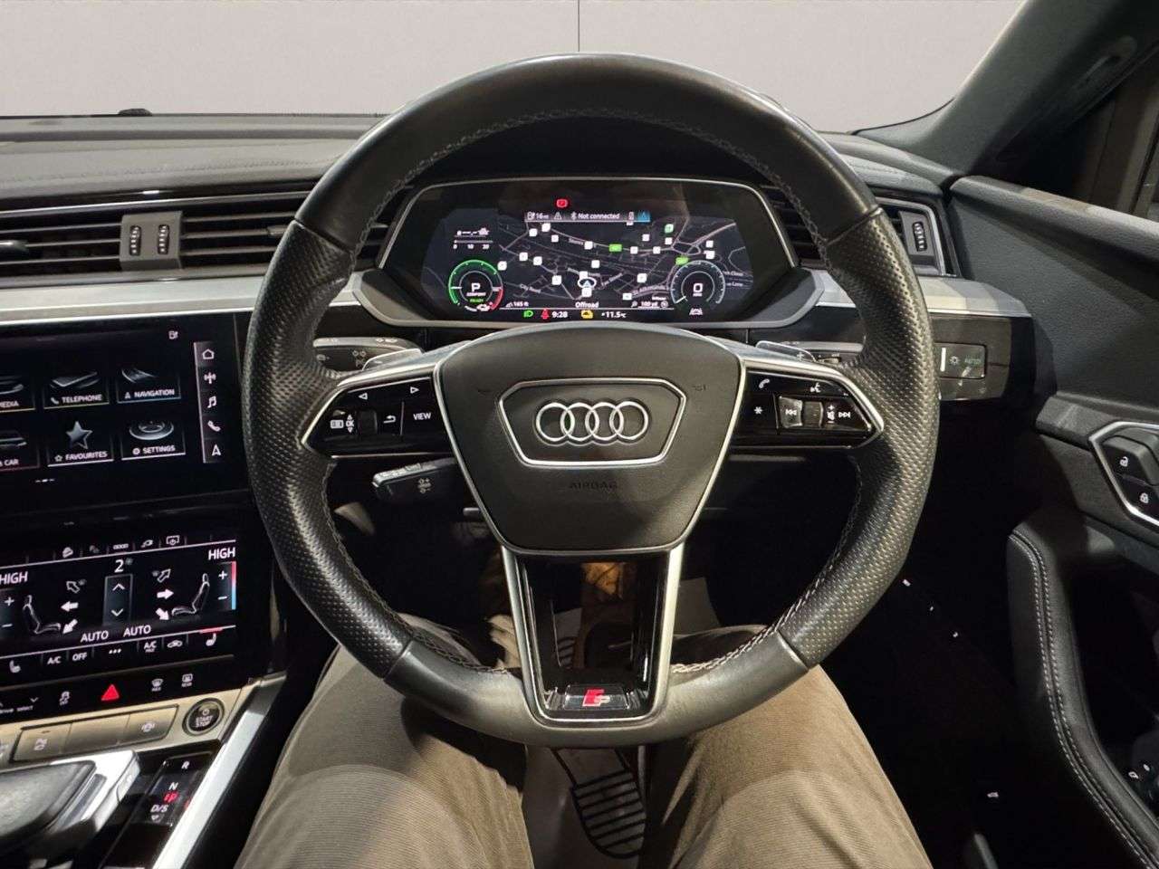 2021 AUDI E-TRON 2021 AUDI E-TRON