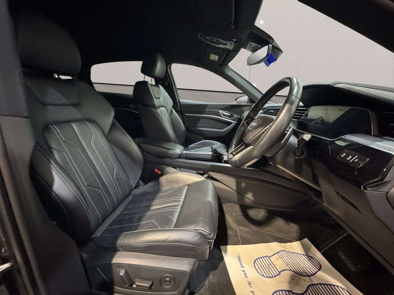 2021 AUDI E-TRON 2021 AUDI E-TRON