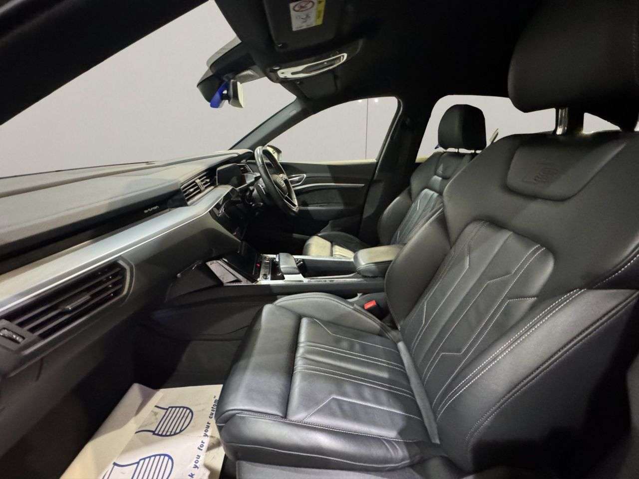 2021 AUDI E-TRON 2021 AUDI E-TRON