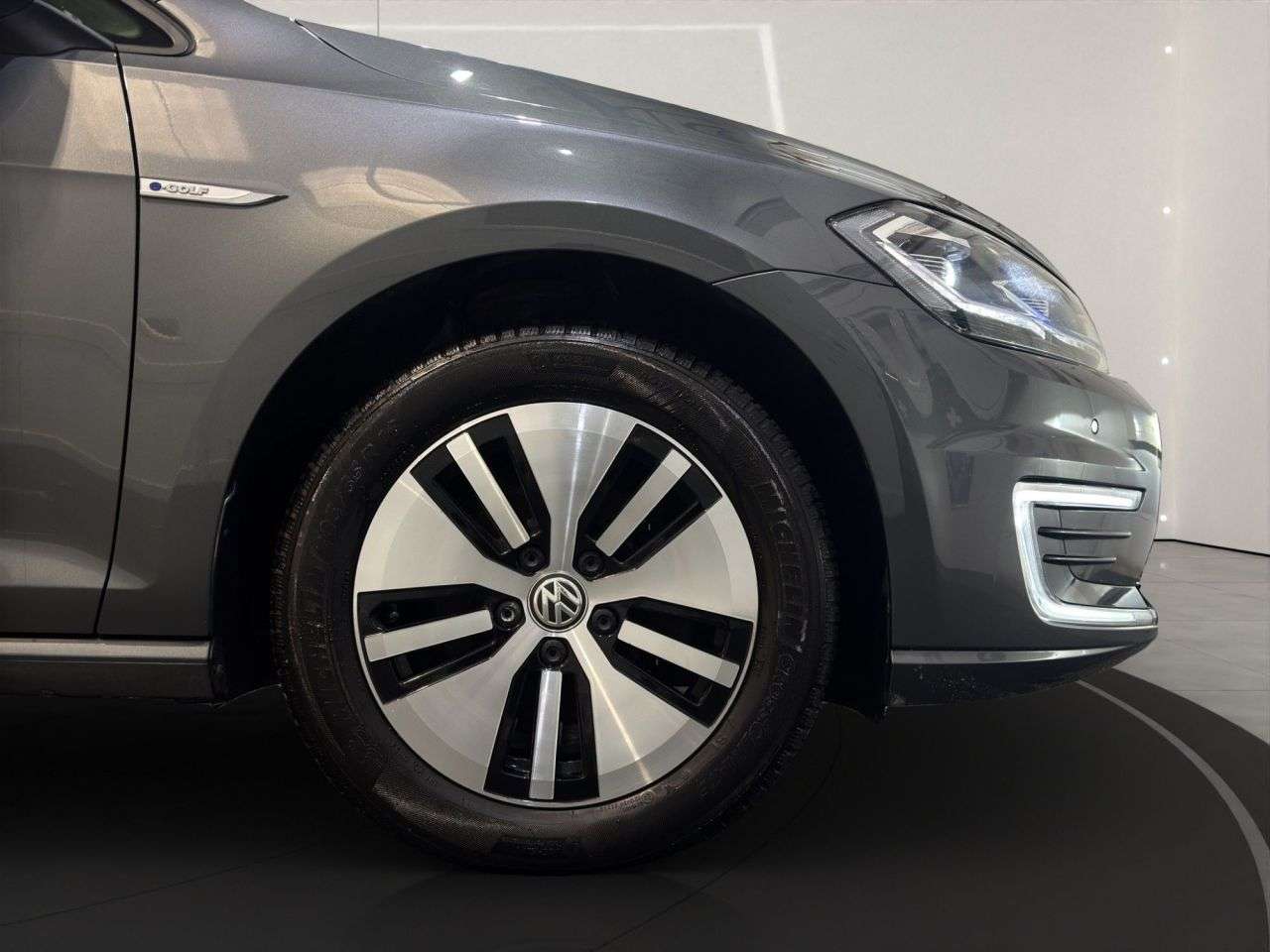 2020 VOLKSWAGEN E-GOLF 2020 VOLKSWAGEN E-GOLF