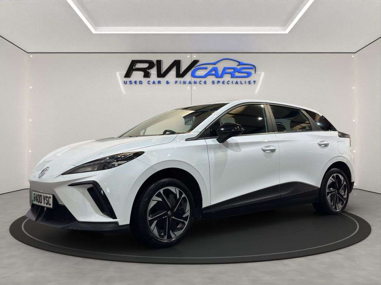 A 2024 MG MG4 51kWh SE Hatchback 5dr Electric Auto (170 ps) A 2024 MG MG4 51kWh SE Hatchback 5dr Electric Auto (170 ps)