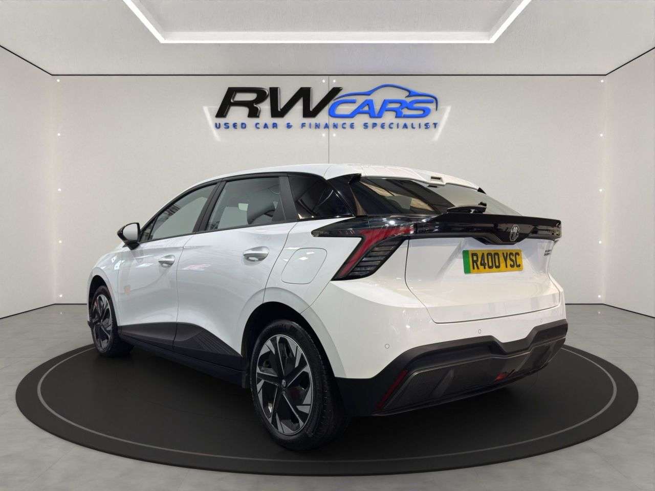 A 2024 MG MG4 51kWh SE Hatchback 5dr Electric Auto (170 ps) A 2024 MG MG4 51kWh SE Hatchback 5dr Electric Auto (170 ps)