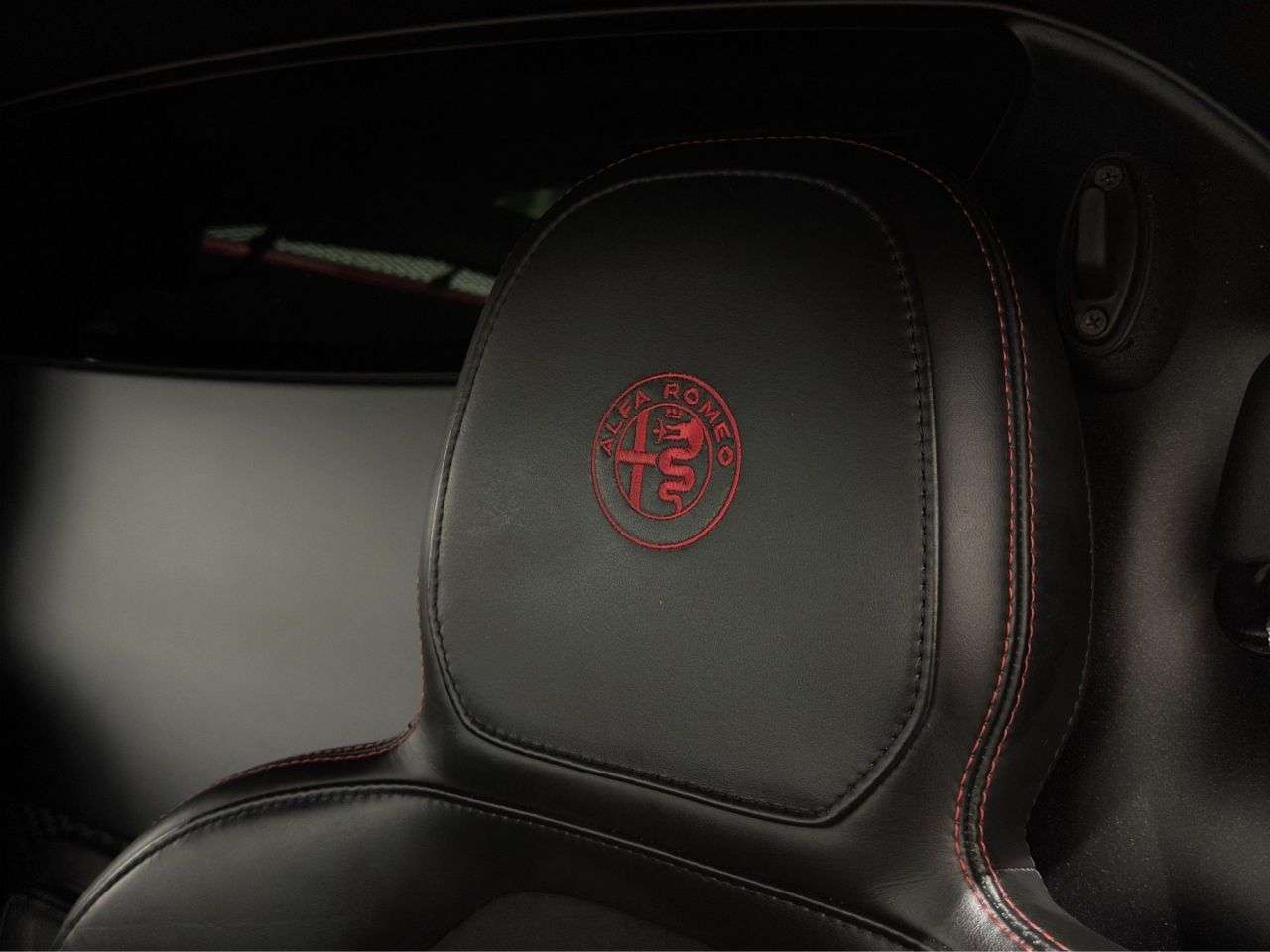 2016 ALFA ROMEO 4C 2016 ALFA ROMEO 4C