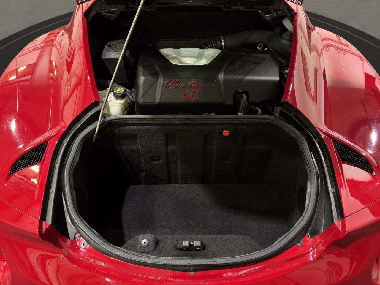 2016 ALFA ROMEO 4C 2016 ALFA ROMEO 4C