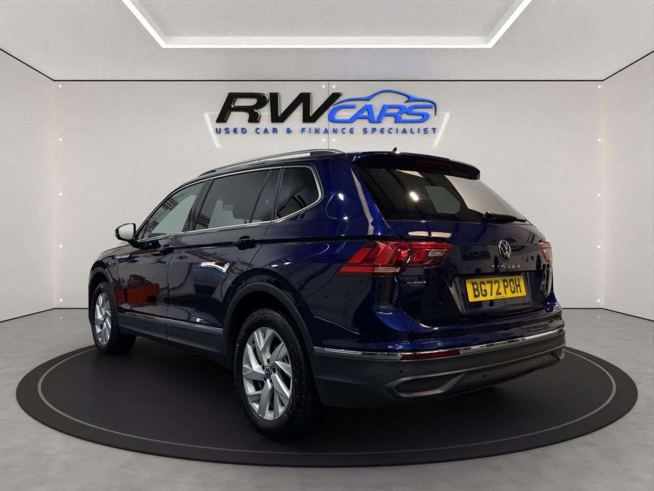 A 2022 VOLKSWAGEN TIGUAN ALLSPACE 1.5 TSI Life SUV 5dr Petrol DSG Euro 6 (s/s) (150 ps) A 2022 VOLKSWAGEN TIGUAN ALLSPACE 1.5 TSI Life SUV 5dr Petrol DSG Euro 6 (s/s) (150 ps)