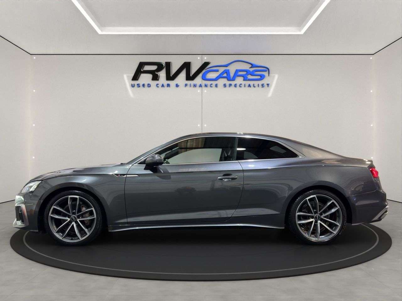 A 2022 AUDI A5 2.0 TFSI 40 S line Coupe 2dr Petrol S Tronic Euro 6 (s/s) (204 ps) A 2022 AUDI A5 2.0 TFSI 40 S line Coupe 2dr Petrol S Tronic Euro 6 (s/s) (204 ps)