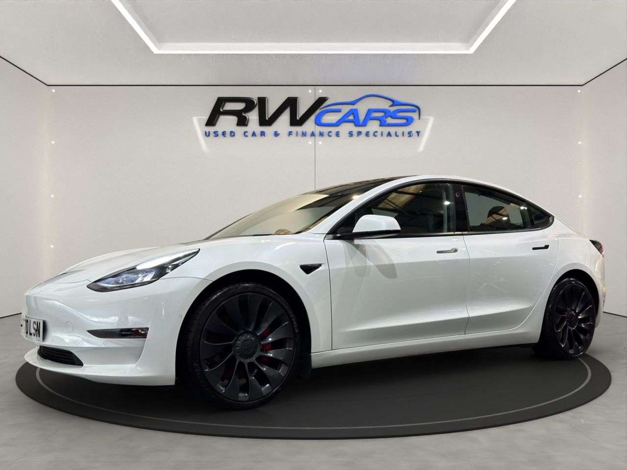 A 2020 TESLA MODEL 3 (Dual Motor) Performance Saloon 4dr Electric Auto 4WDE (Performance Upgrade A 2020 TESLA MODEL 3 (Dual Motor) Performance Saloon 4dr Electric Auto 4WDE (Performance Upgrade