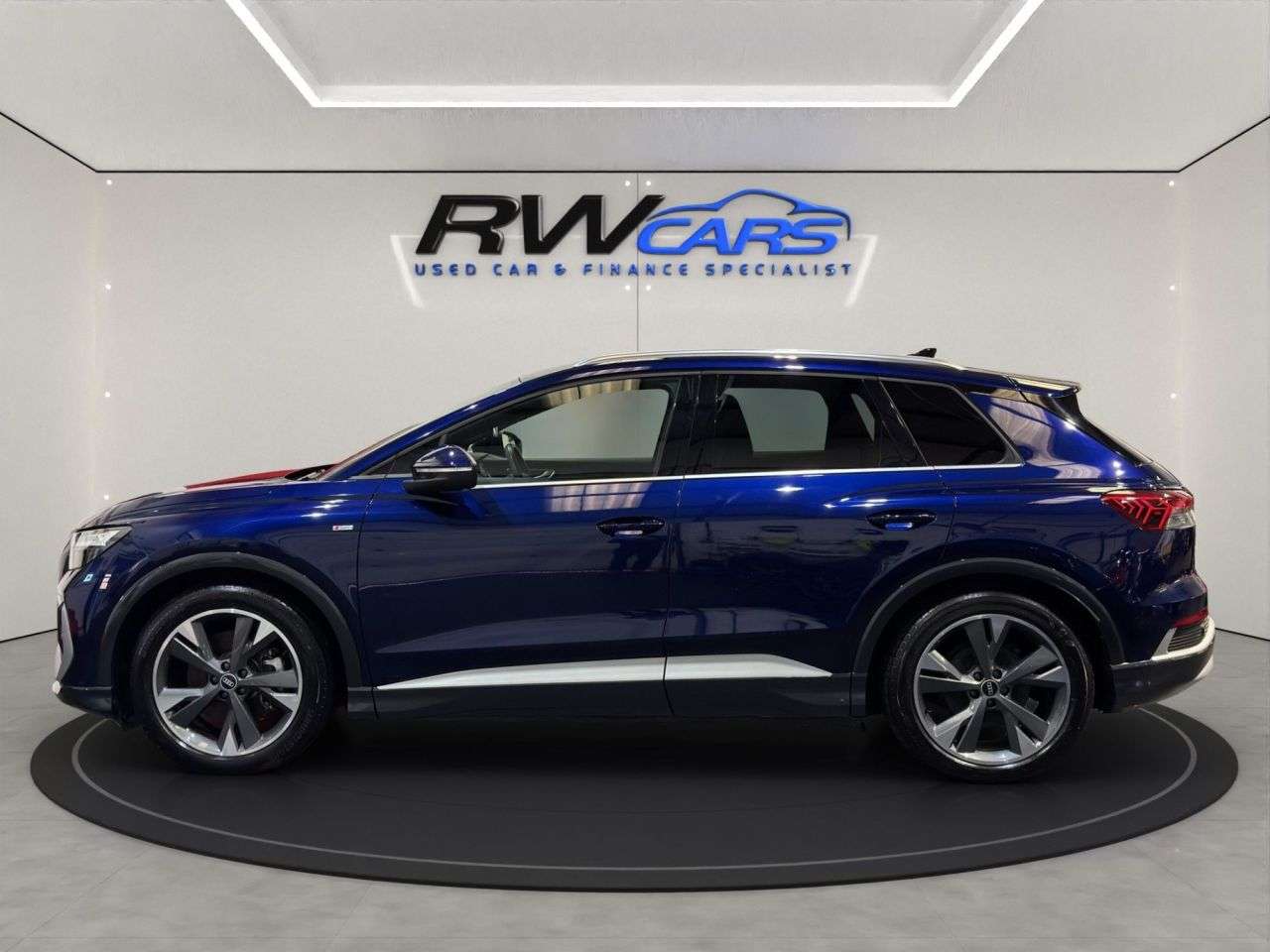 A 2021 AUDI Q4 E-TRON 40 S line SUV 5dr Electric Auto 82kWh (204 ps) A 2021 AUDI Q4 E-TRON 40 S line SUV 5dr Electric Auto 82kWh (204 ps)