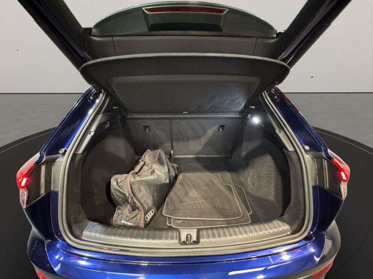 2021 AUDI Q4 E-TRON 2021 AUDI Q4 E-TRON