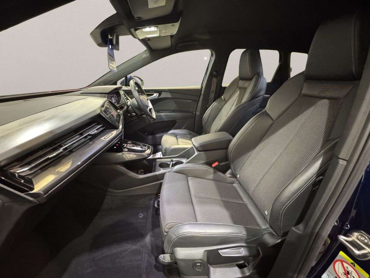 2021 AUDI Q4 E-TRON 2021 AUDI Q4 E-TRON