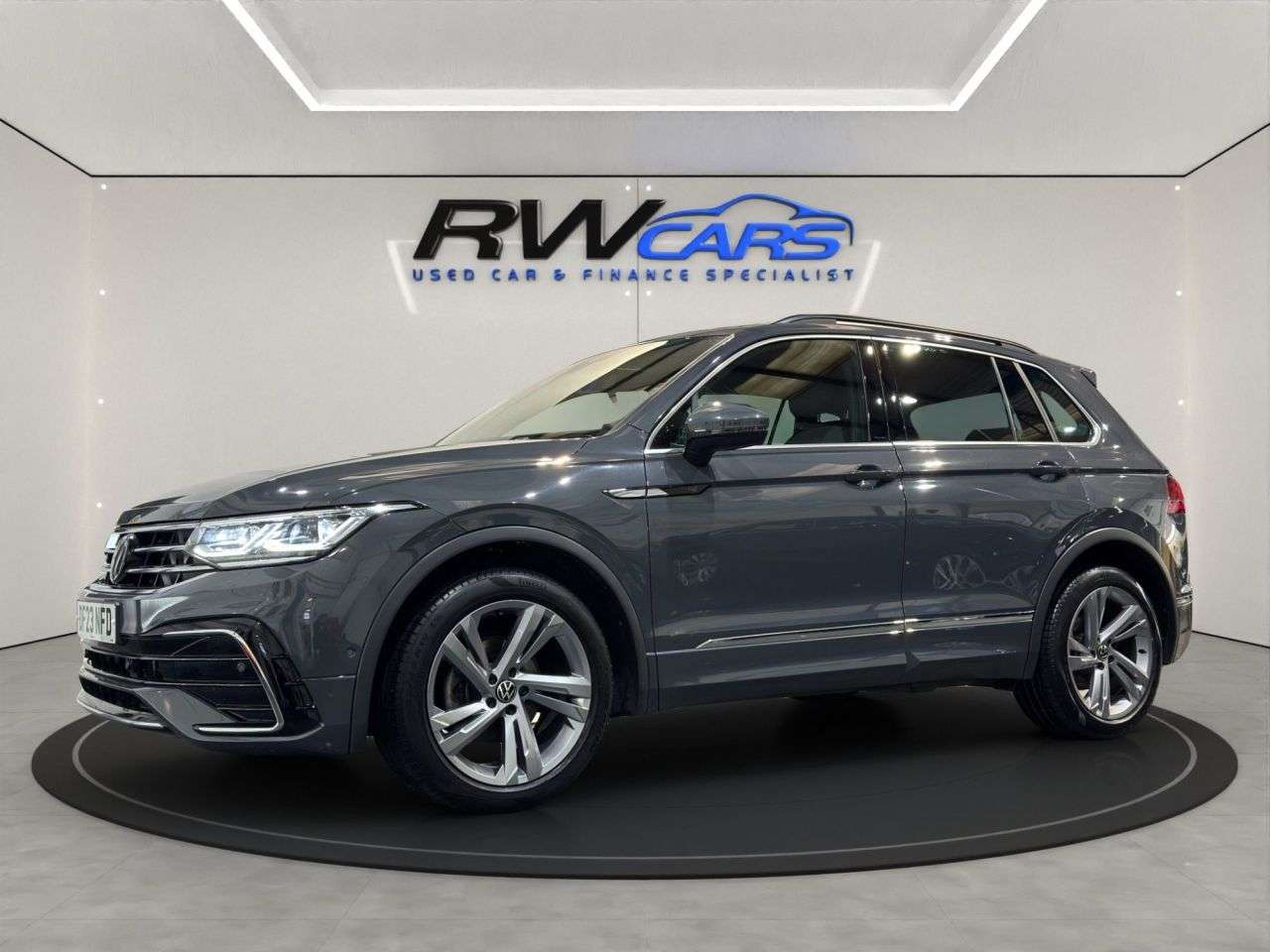 A 2023 VOLKSWAGEN TIGUAN 1.5 TSI R-Line Edition SUV 5dr Petrol DSG Euro 6 (s/s) (150 ps) A 2023 VOLKSWAGEN TIGUAN 1.5 TSI R-Line Edition SUV 5dr Petrol DSG Euro 6 (s/s) (150 ps)
