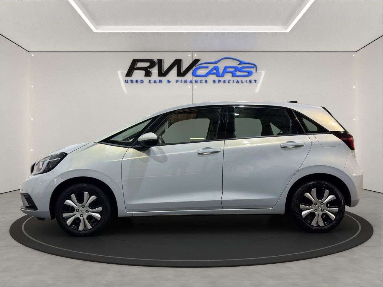 A 2021 HONDA JAZZ 1.5 h i-MMD SR Hatchback 5dr Petrol Hybrid eCVT Euro 6 (s/s) (109 ps) A 2021 HONDA JAZZ 1.5 h i-MMD SR Hatchback 5dr Petrol Hybrid eCVT Euro 6 (s/s) (109 ps)
