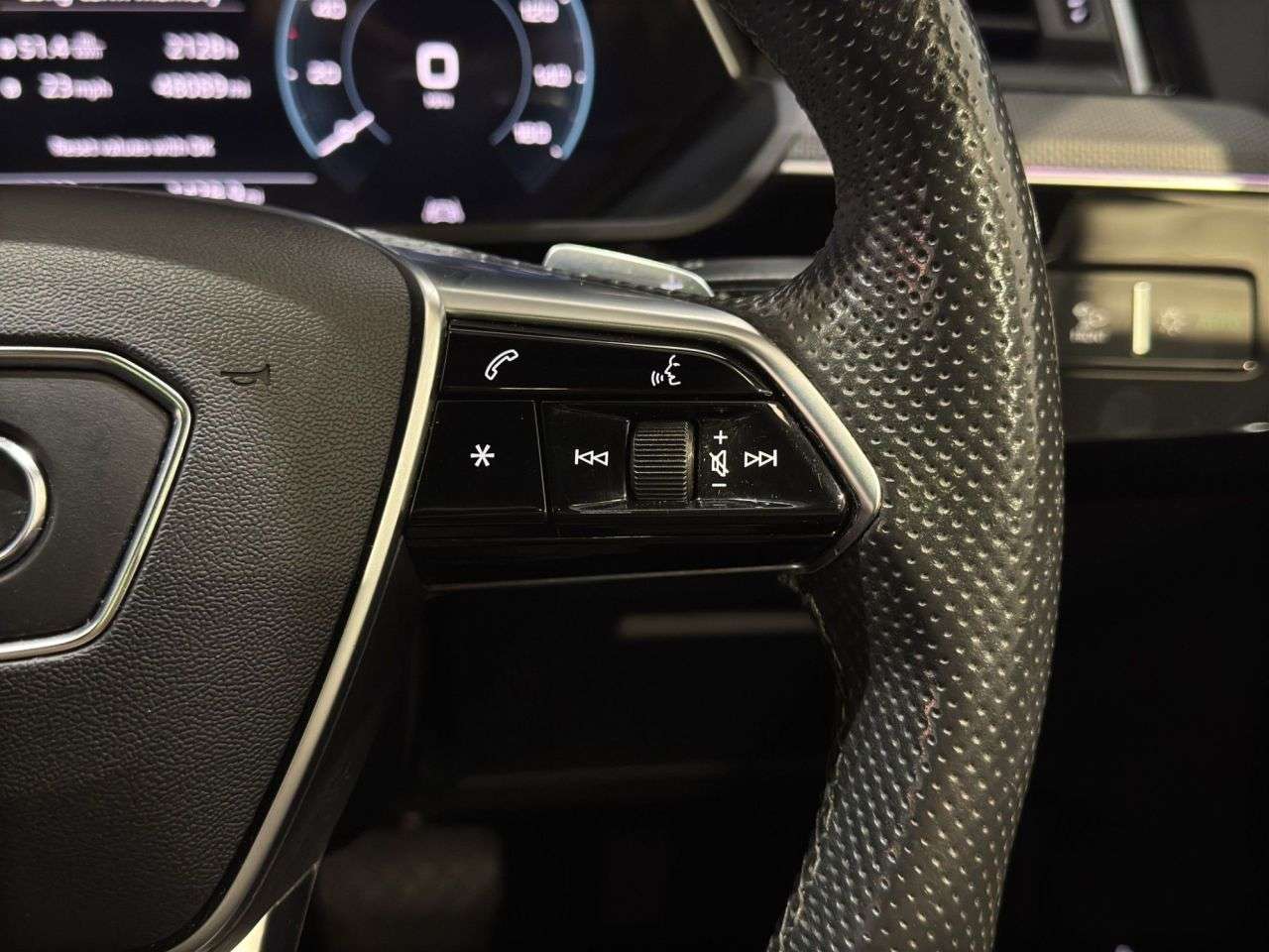 2021 AUDI E-TRON S 2021 AUDI E-TRON S