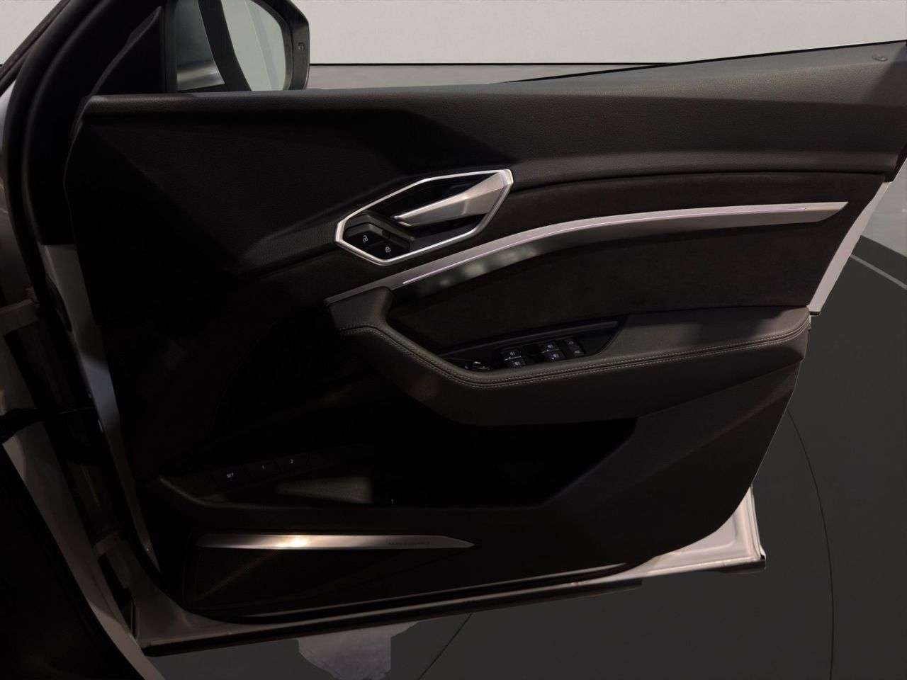 2021 AUDI E-TRON S 2021 AUDI E-TRON S