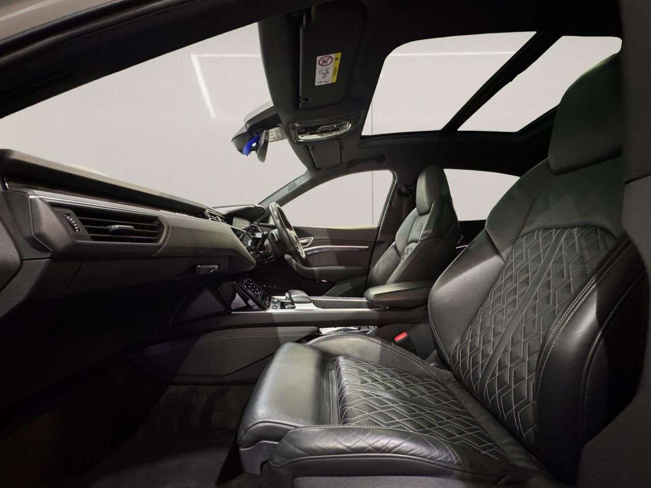 2021 AUDI E-TRON S 2021 AUDI E-TRON S