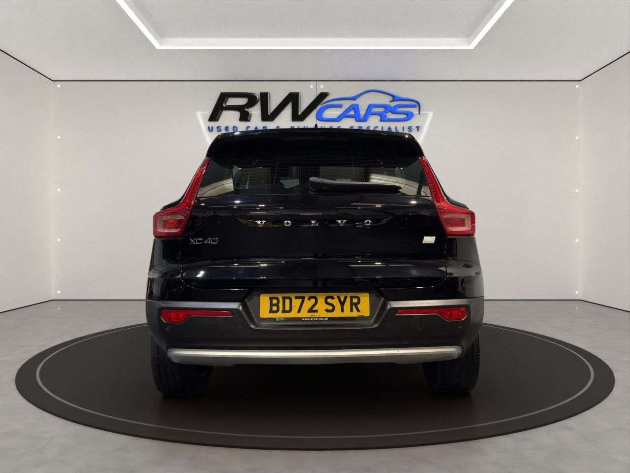 2022 VOLVO XC40 2022 VOLVO XC40