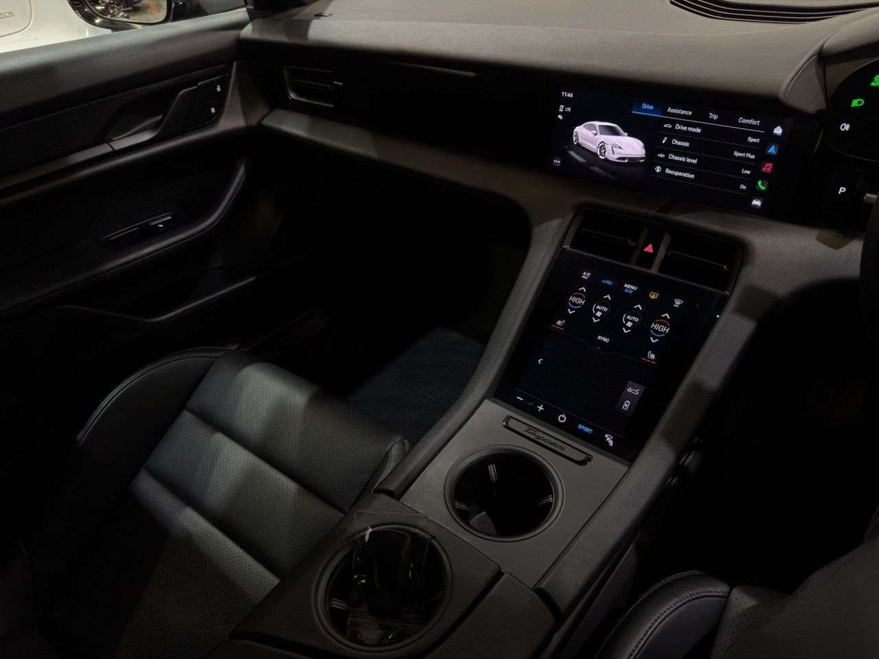 2022 PORSCHE TAYCAN 2022 PORSCHE TAYCAN