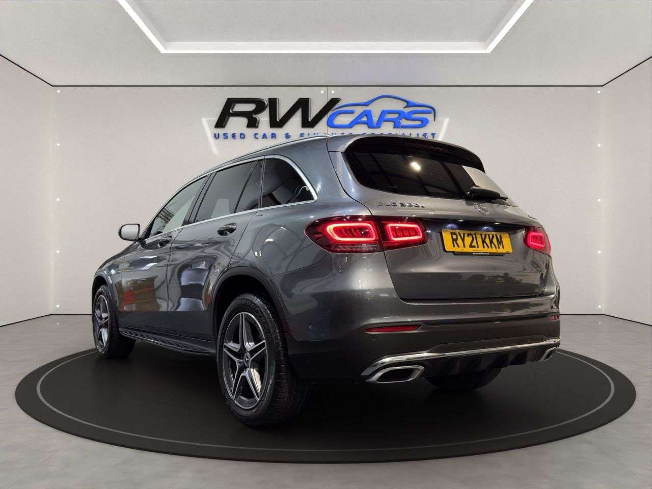 A 2021 MERCEDES-BENZ GLC 2.0 GLC300e 13.5kWh AMG Line SUV 5dr Petrol Plug-in Hybrid G-Tronic+ 4MATIC A 2021 MERCEDES-BENZ GLC 2.0 GLC300e 13.5kWh AMG Line SUV 5dr Petrol Plug-in Hybrid G-Tronic+ 4MATIC