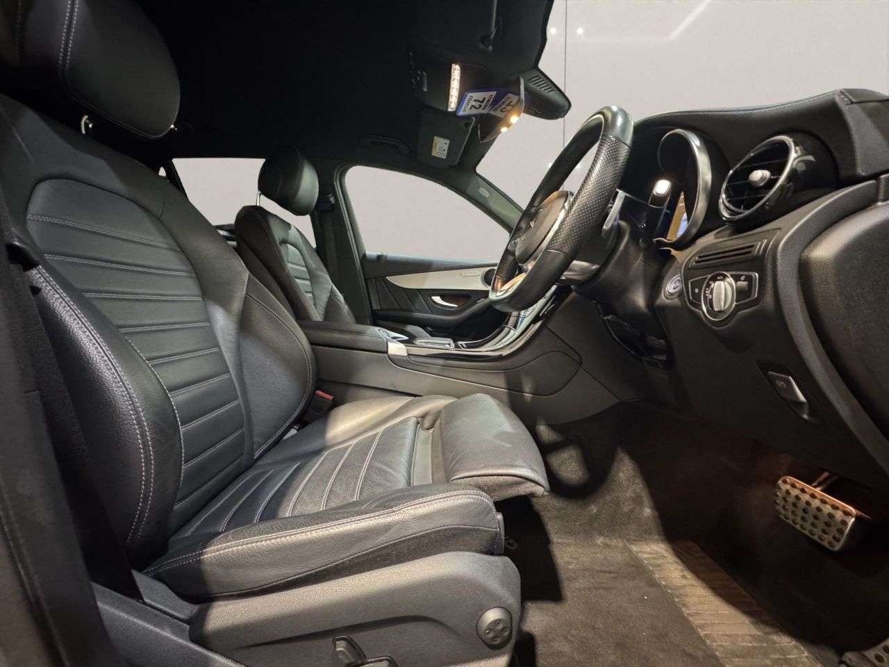 2021 MERCEDES-BENZ GLC 2021 MERCEDES-BENZ GLC