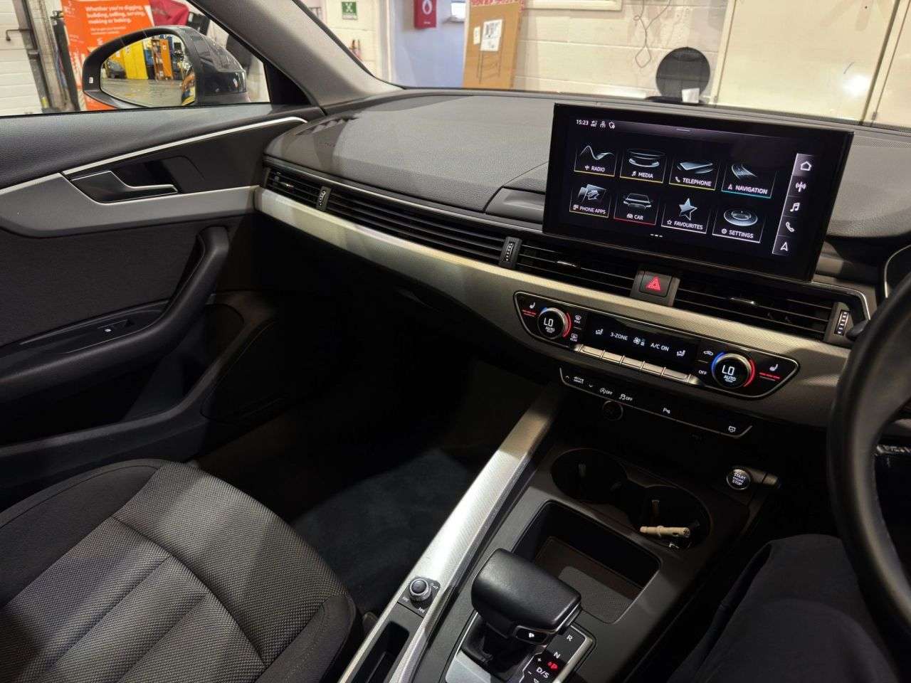 2023 AUDI A4 2023 AUDI A4