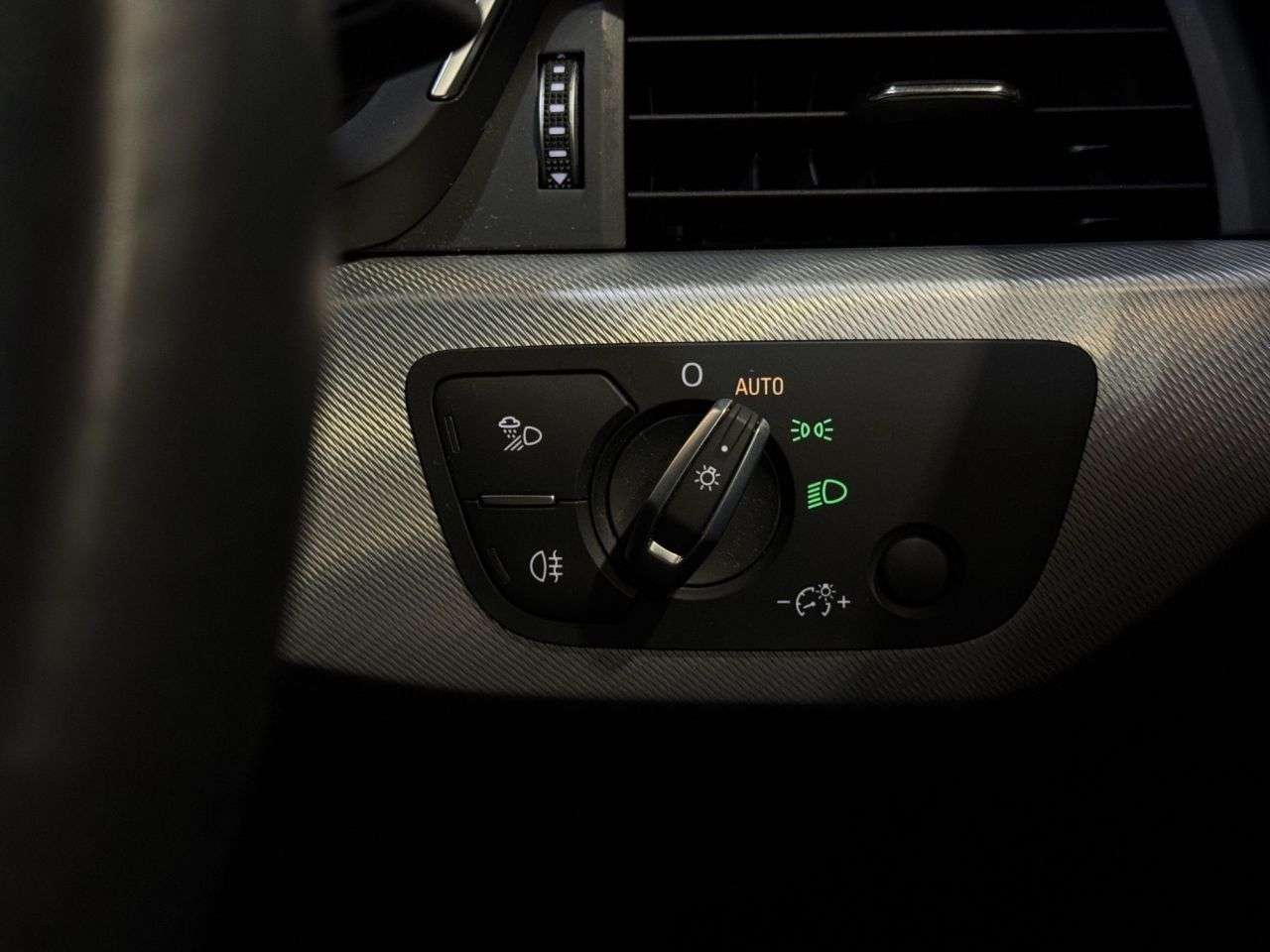 2023 AUDI A4 2023 AUDI A4