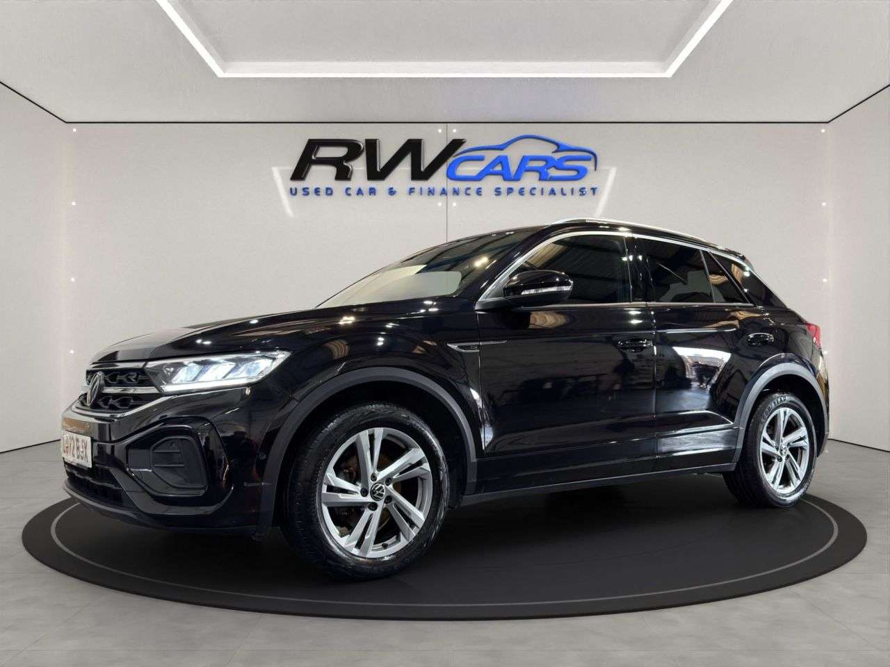 A 2022 VOLKSWAGEN T-ROC 1.5 TSI R-Line SUV 5dr Petrol DSG Euro 6 (s/s) (150 ps) A 2022 VOLKSWAGEN T-ROC 1.5 TSI R-Line SUV 5dr Petrol DSG Euro 6 (s/s) (150 ps)