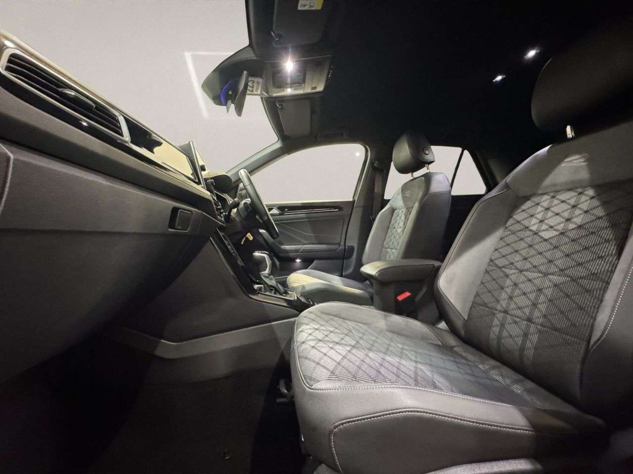 2022 VOLKSWAGEN T-ROC 2022 VOLKSWAGEN T-ROC