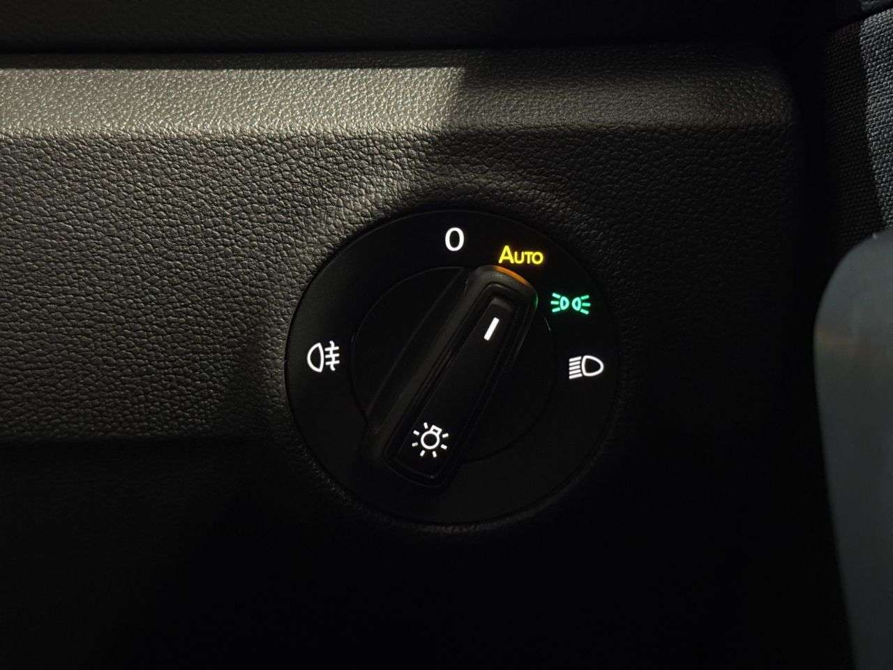 2023 VOLKSWAGEN T-ROC 2023 VOLKSWAGEN T-ROC