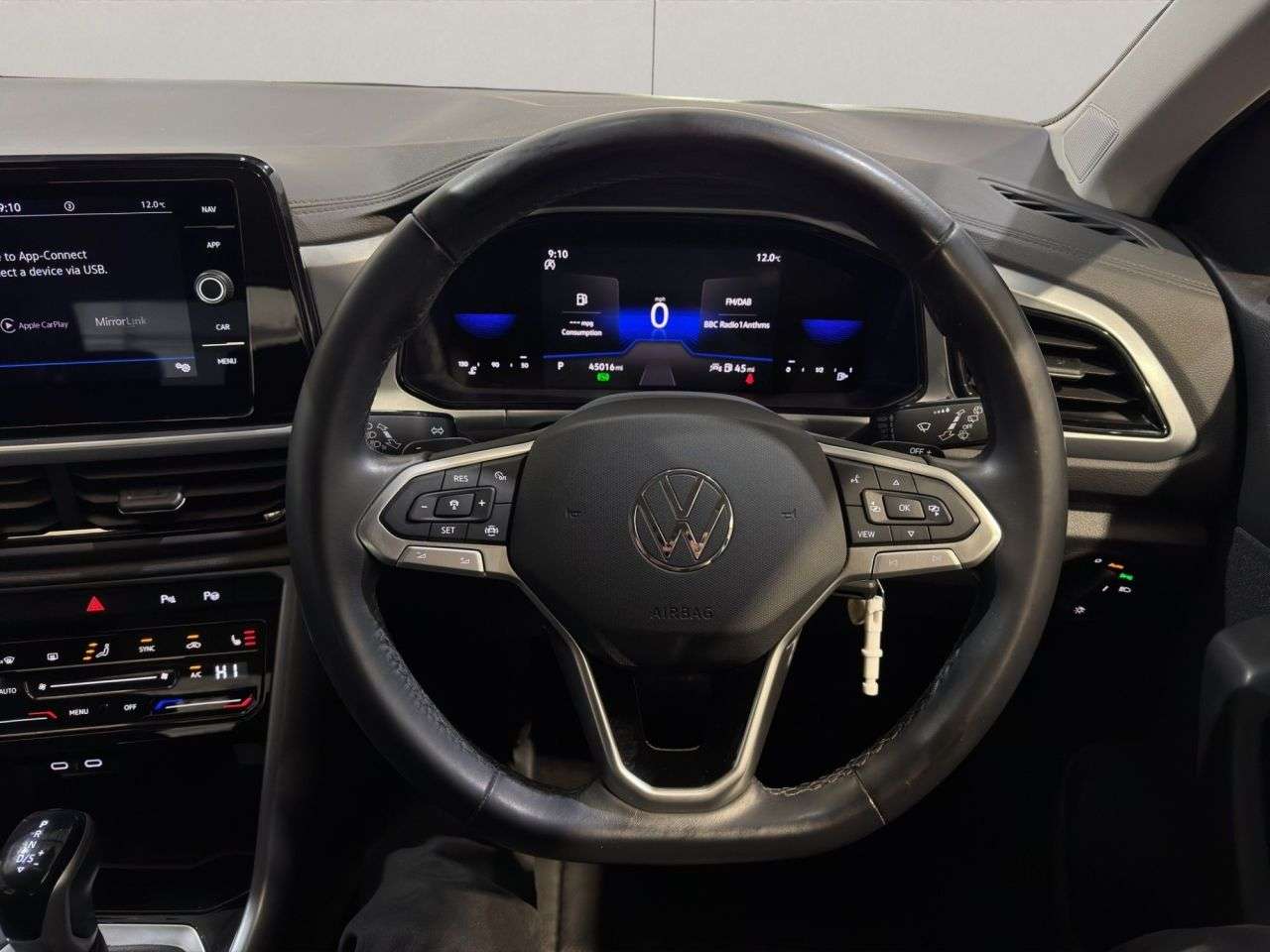 2023 VOLKSWAGEN T-ROC 2023 VOLKSWAGEN T-ROC