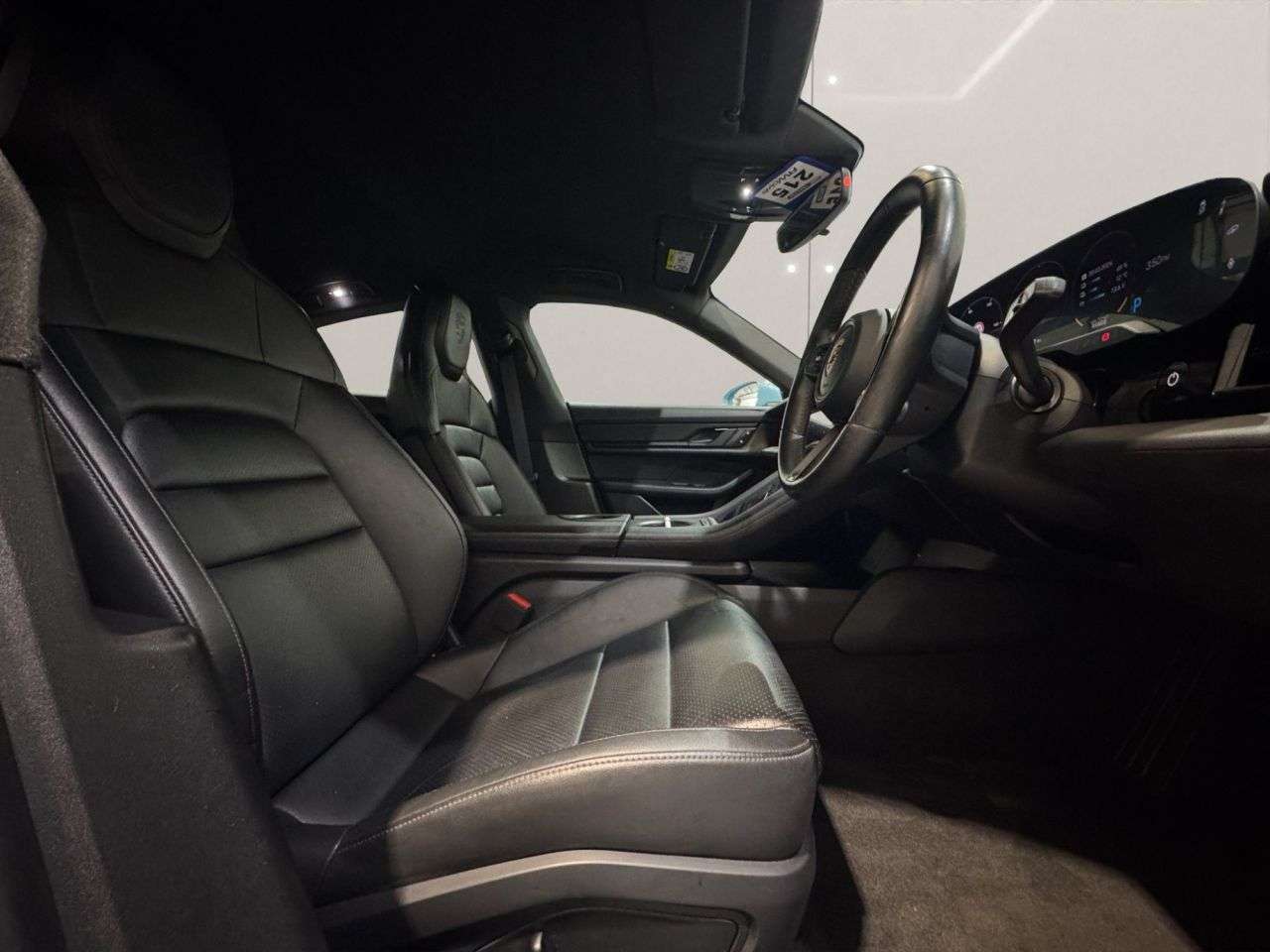 2020 PORSCHE TAYCAN 2020 PORSCHE TAYCAN