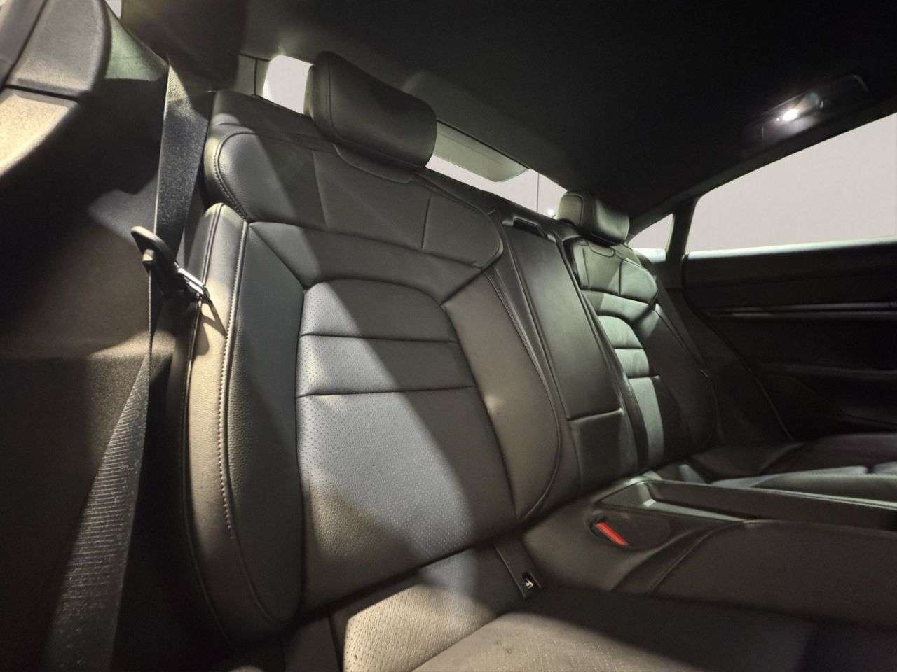 2020 PORSCHE TAYCAN 2020 PORSCHE TAYCAN