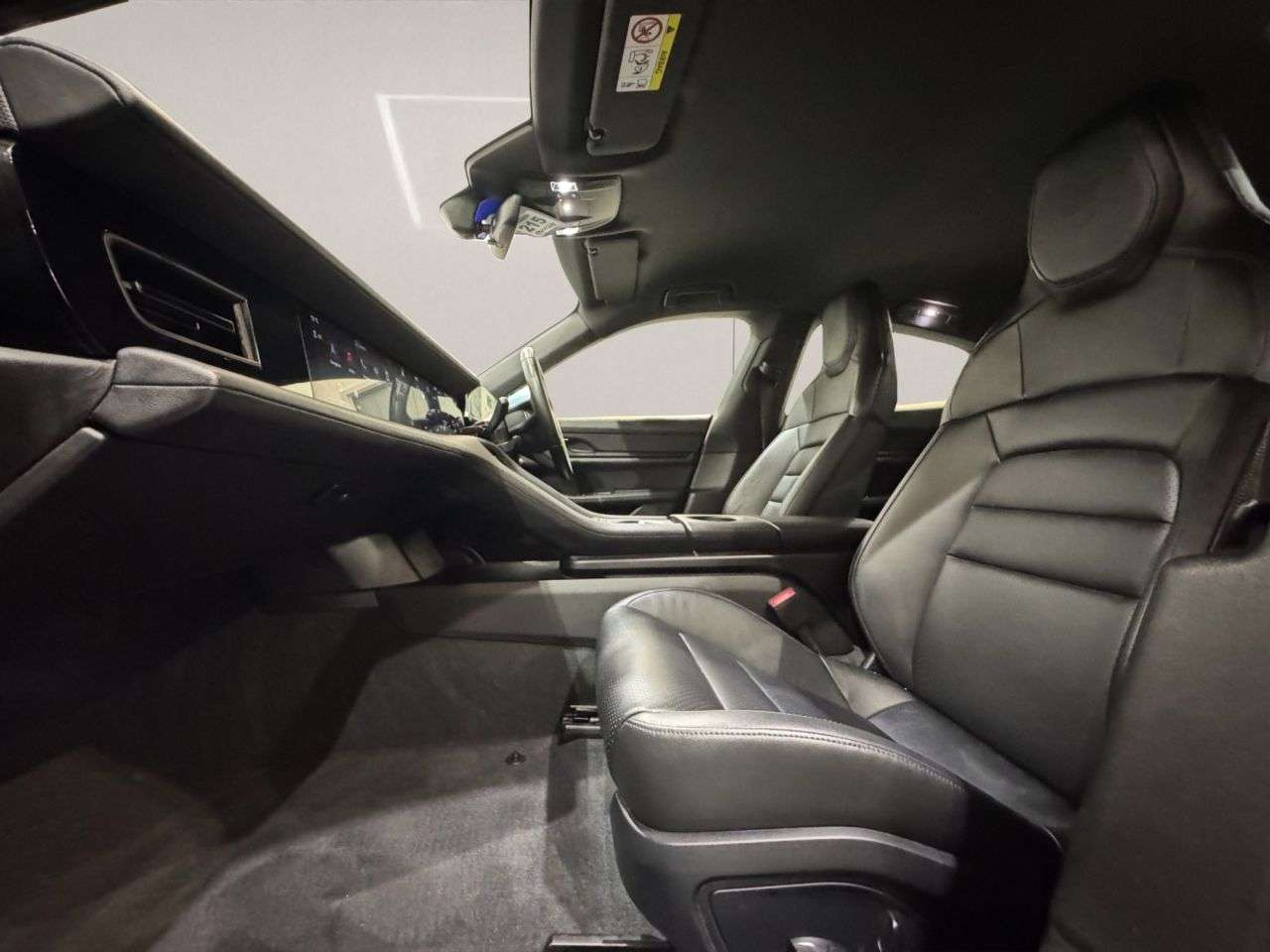 2020 PORSCHE TAYCAN 2020 PORSCHE TAYCAN