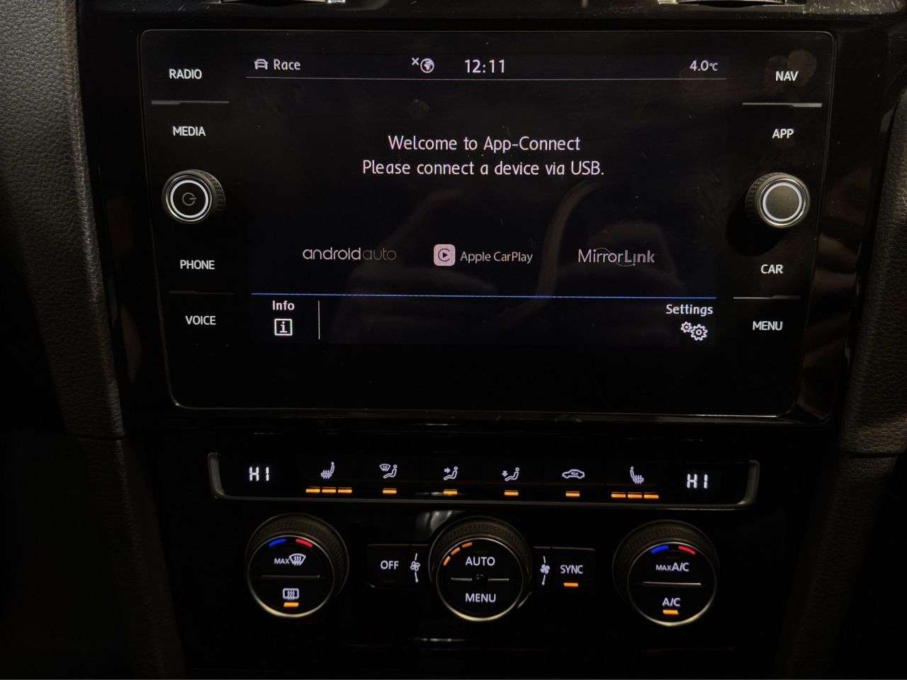 2020 VOLKSWAGEN GOLF 2020 VOLKSWAGEN GOLF