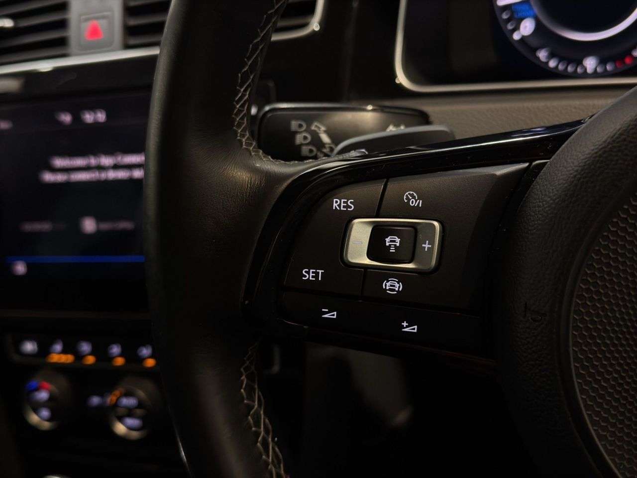 2020 VOLKSWAGEN GOLF 2020 VOLKSWAGEN GOLF