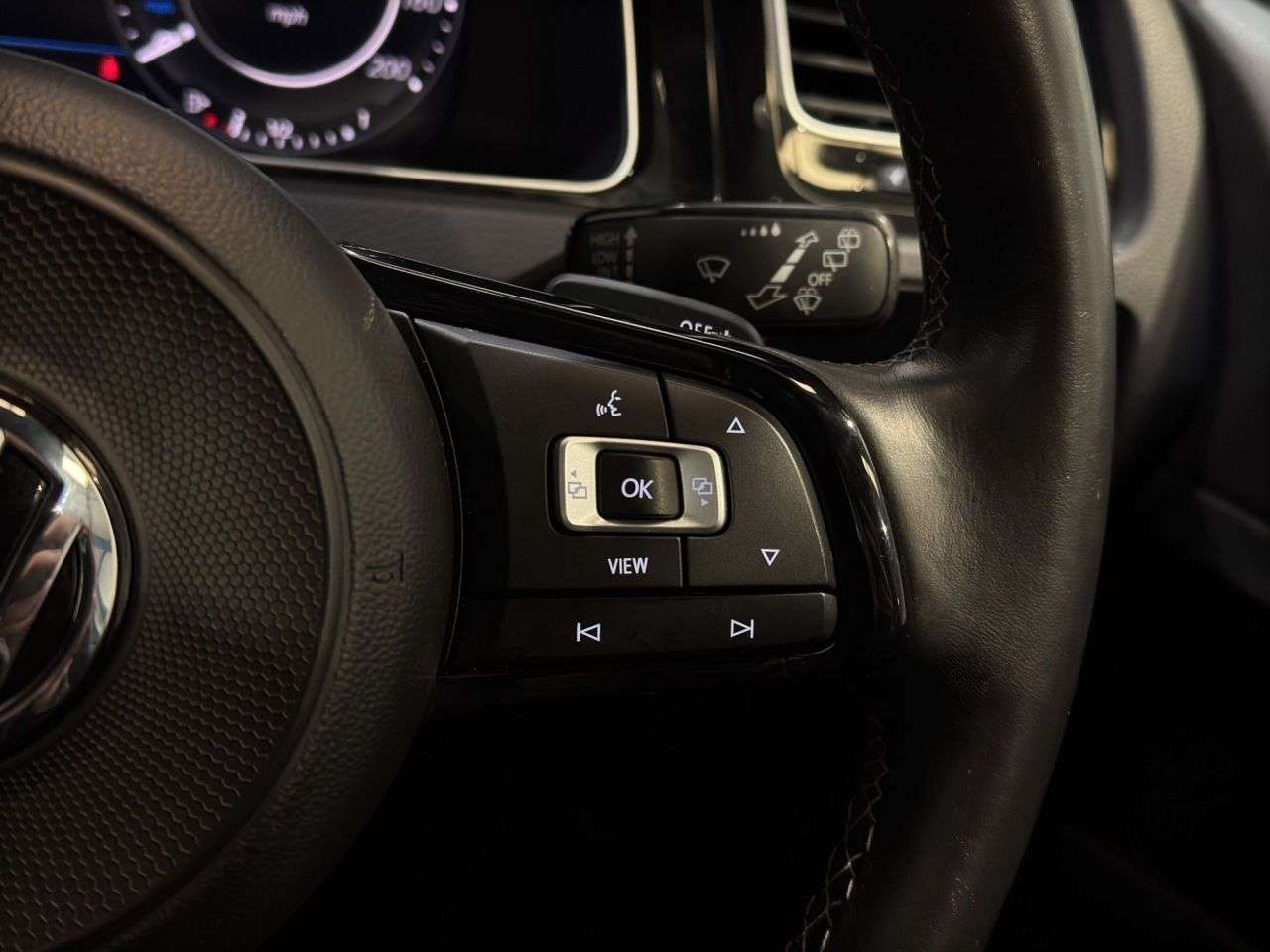 2020 VOLKSWAGEN GOLF 2020 VOLKSWAGEN GOLF