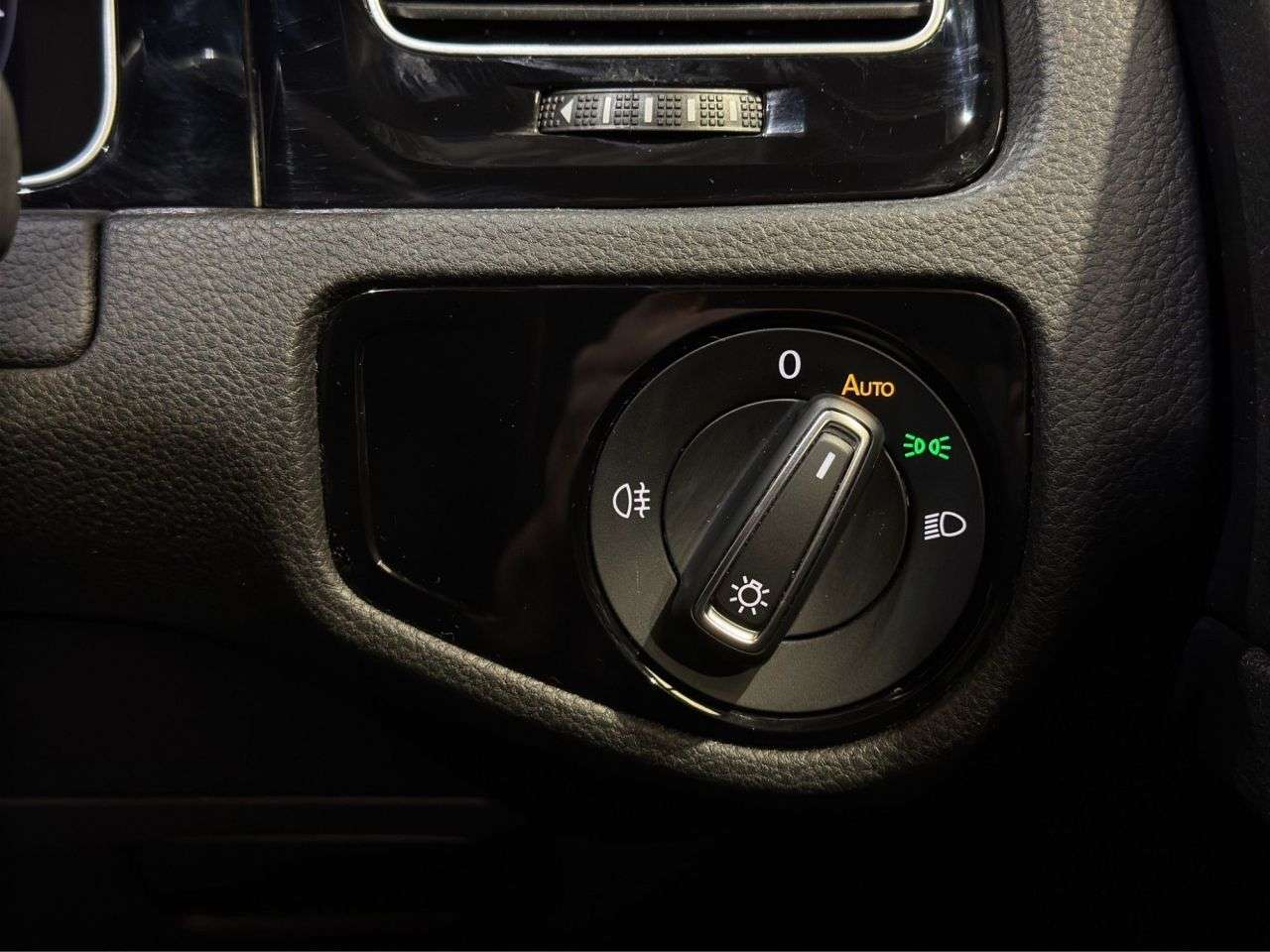 2020 VOLKSWAGEN GOLF 2020 VOLKSWAGEN GOLF