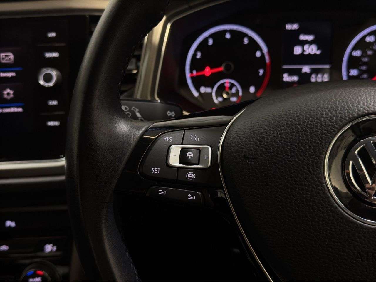 2020 VOLKSWAGEN T-ROC 2020 VOLKSWAGEN T-ROC