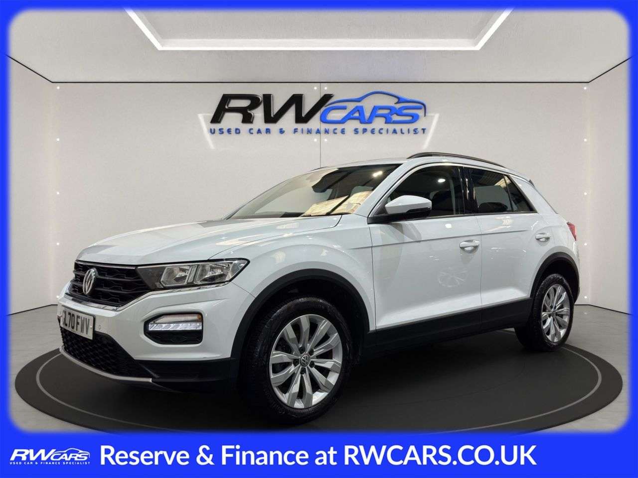 A 2020 VOLKSWAGEN T-ROC 1.0 TSI SE SUV 5dr Petrol Manual Euro 6 (s/s) (110 ps) A 2020 VOLKSWAGEN T-ROC 1.0 TSI SE SUV 5dr Petrol Manual Euro 6 (s/s) (110 ps)