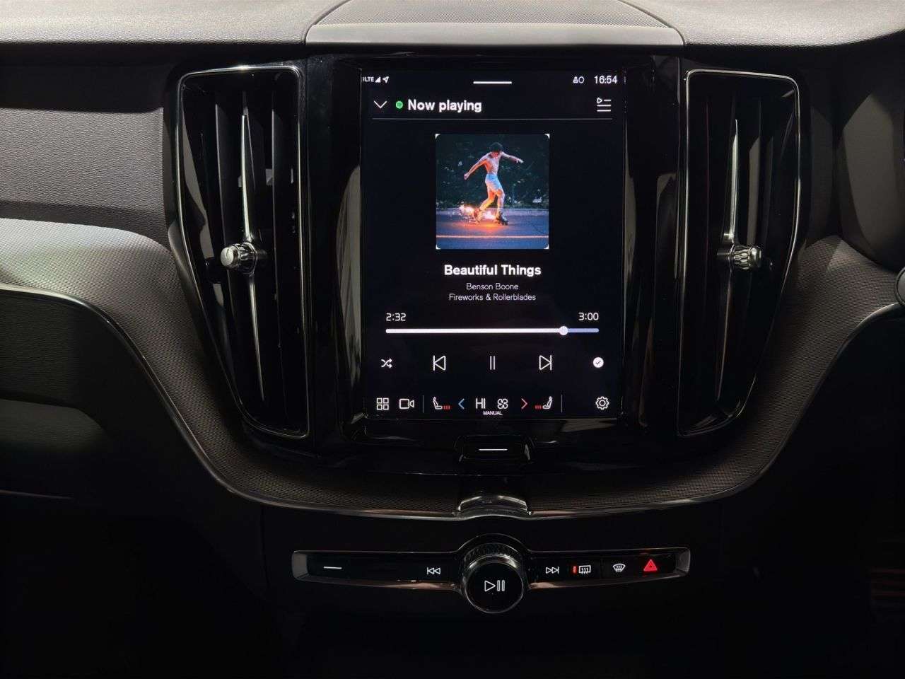 2022 VOLVO XC60 2022 VOLVO XC60