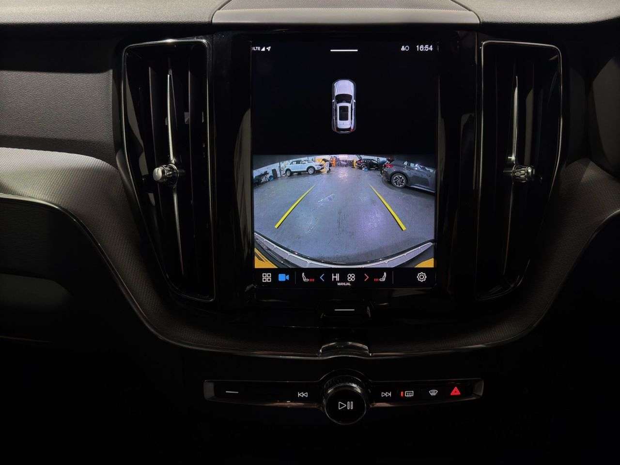 2022 VOLVO XC60 2022 VOLVO XC60